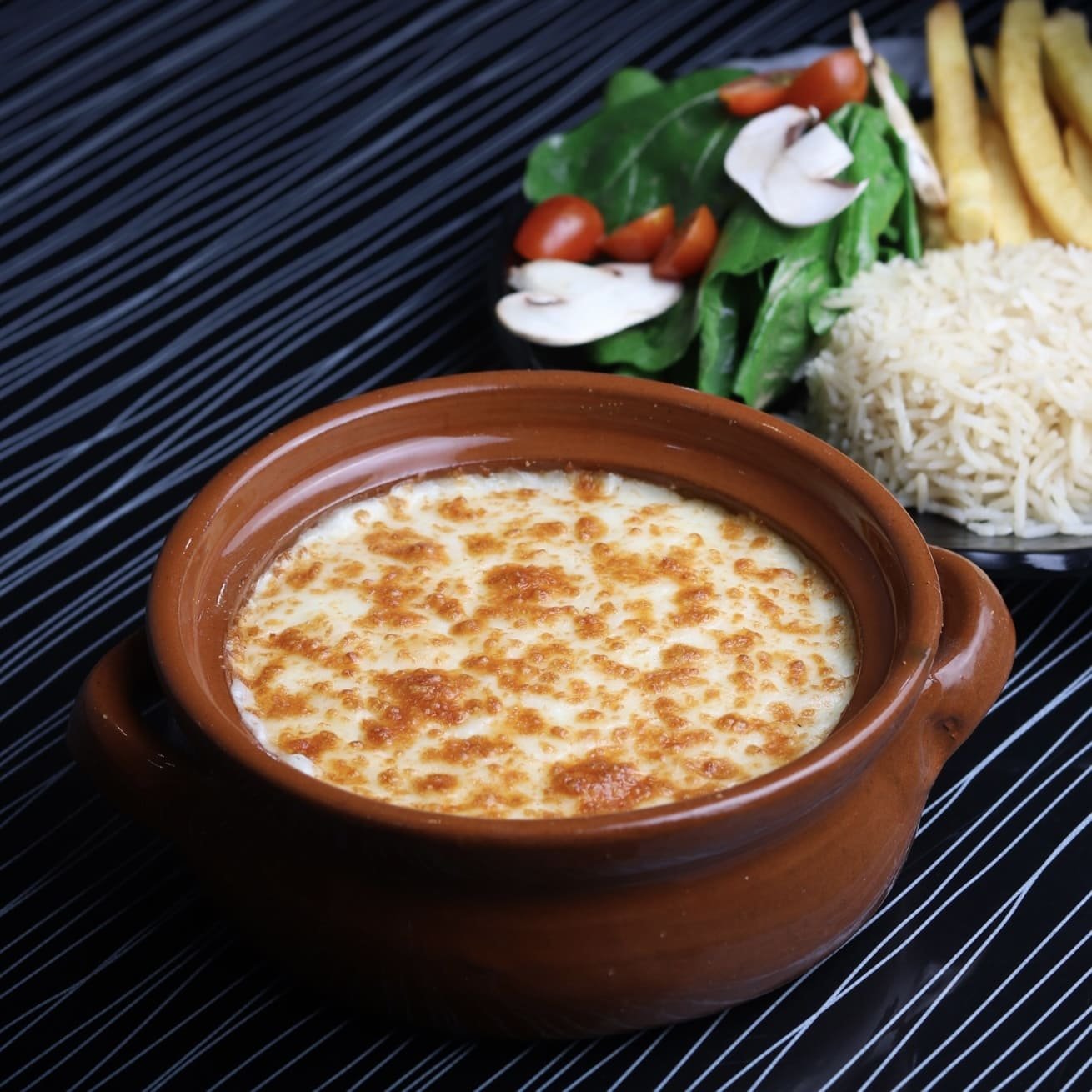 دجاجتي - وجبة شيش بالفخارة